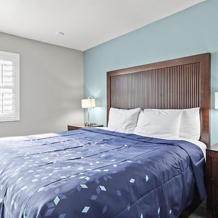 Travelers Inn Medford Bagian luar foto